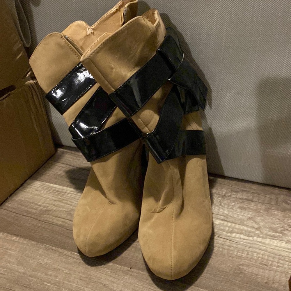 Ankle boots